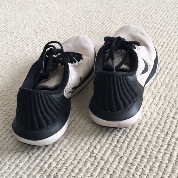 Nike Flex Supreme TR5 running shoes - Picture 3 of 6